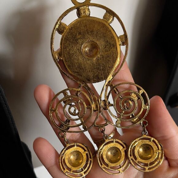 Vintage gold tone long spiral necklace - Picture 3 of 6